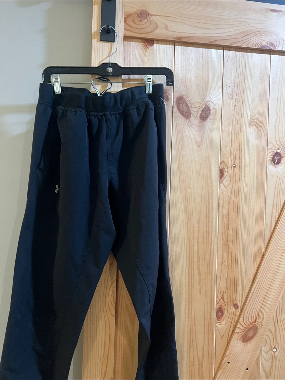 Under Armour ladies Black Athletic Joggers size large